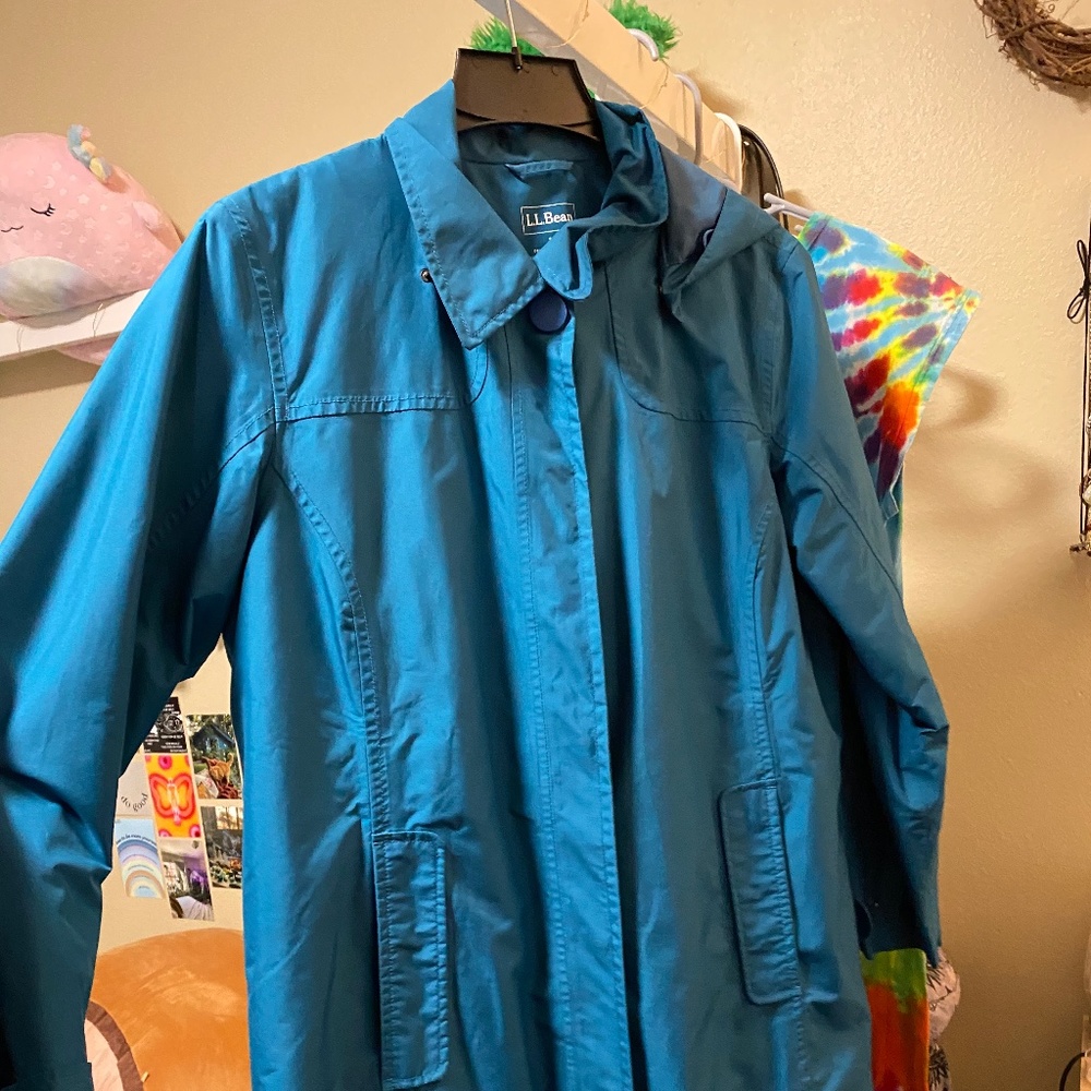 Womens LL Bean Vintage Rain Coat